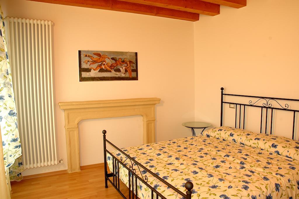 Agriturismo Al Tralcio Valeggio sul Mincio Pokój zdjęcie